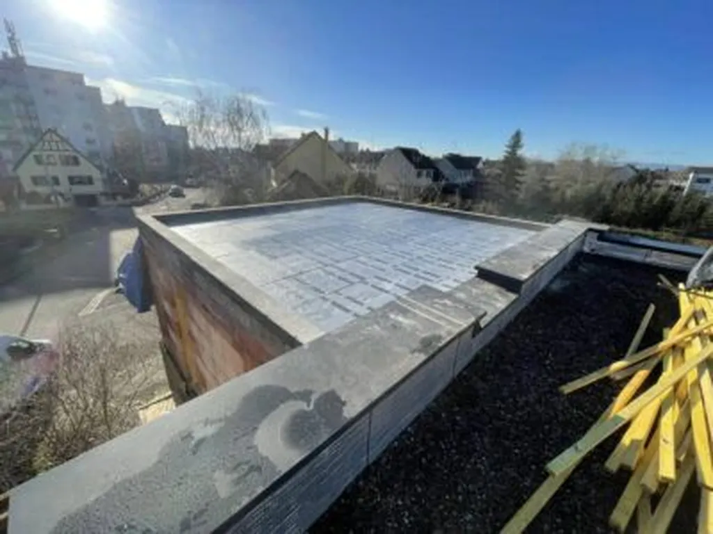 Étanchéité de Toiture Terrasse à Haguenau : Pose de Pare-Vapeur, Isolation Thermique et Gravillonnage dans le Bas-Rhin