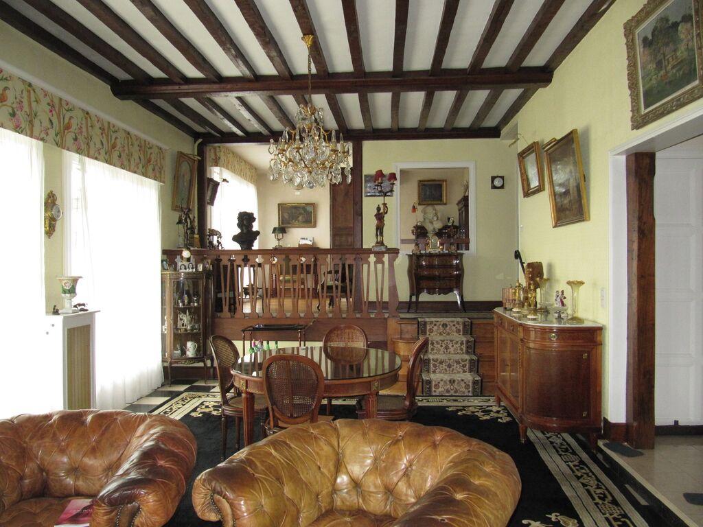 10 minutes à pied de la gare de Lisieux Normandie