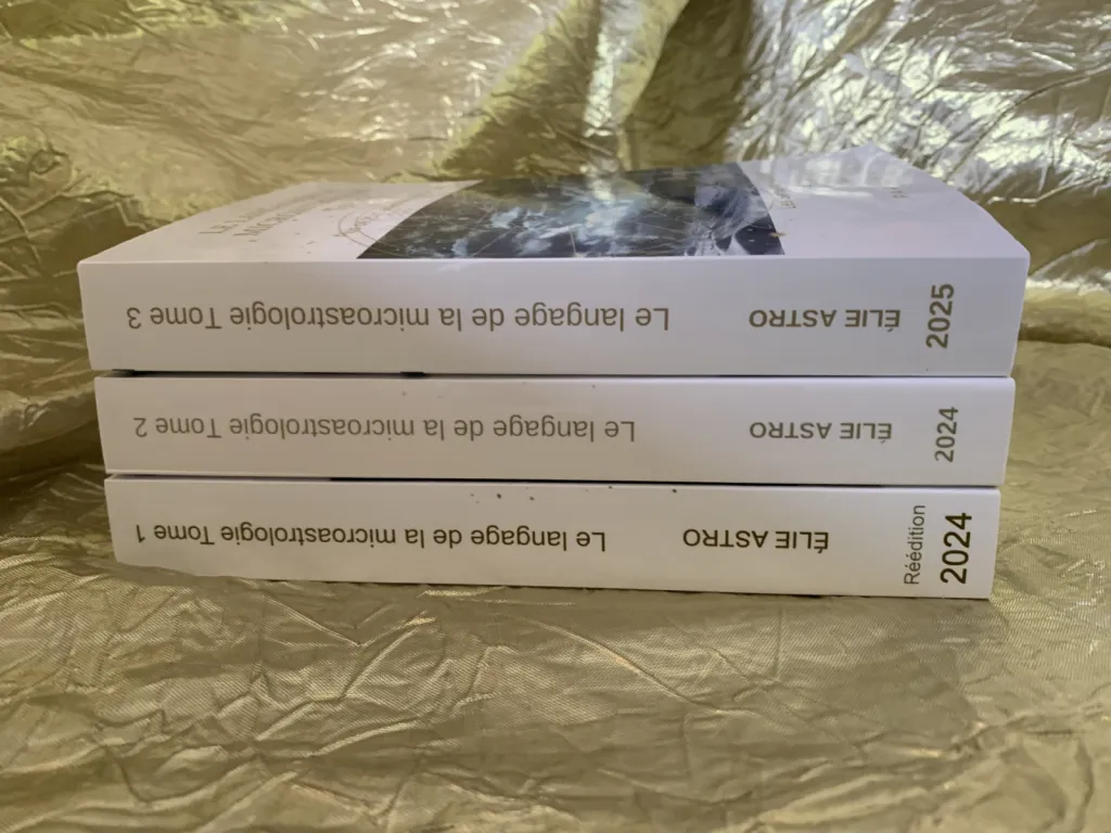 Trilogie Le langage de la microastrologie tranches