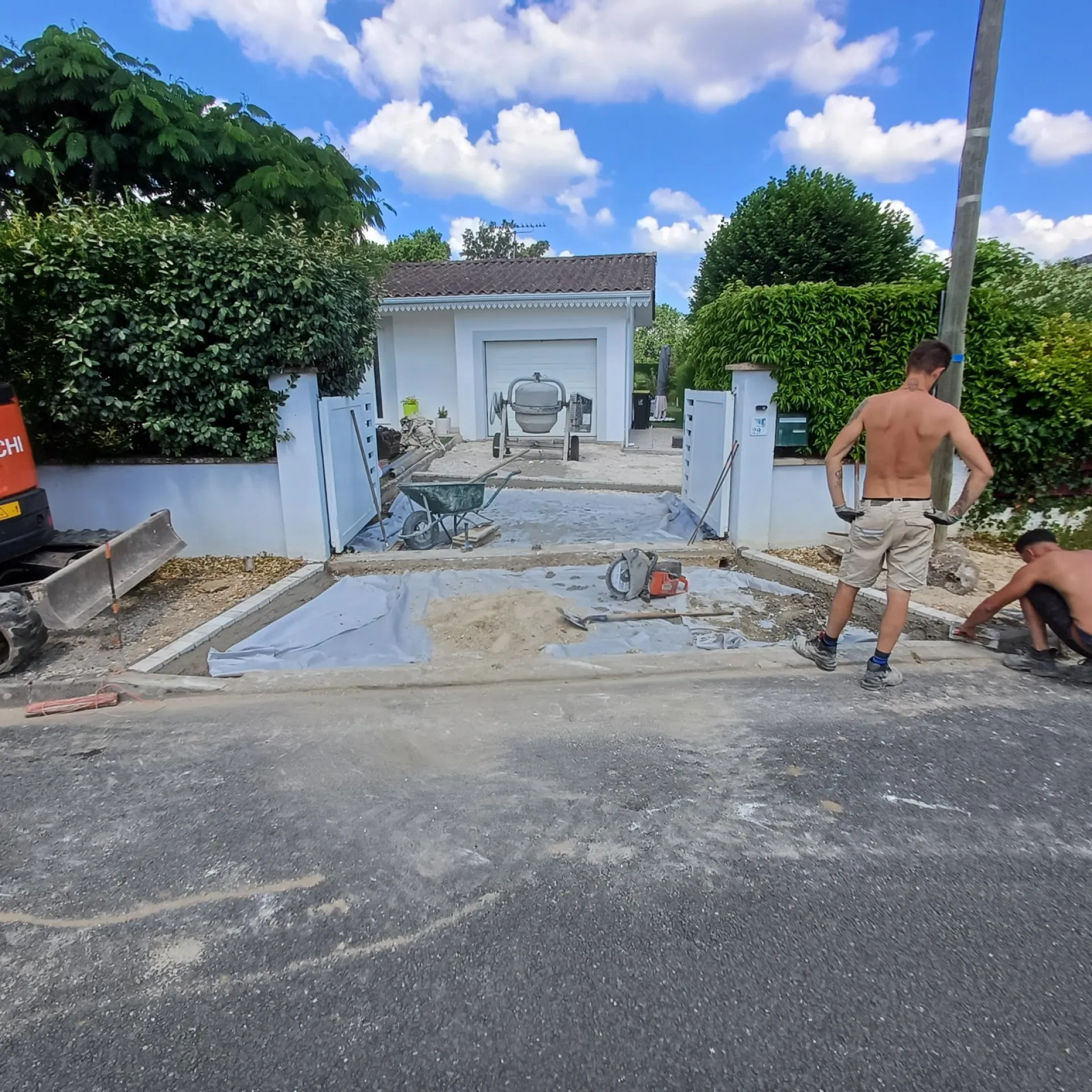 Préparation et coulage béton chez un particulier à Léognan