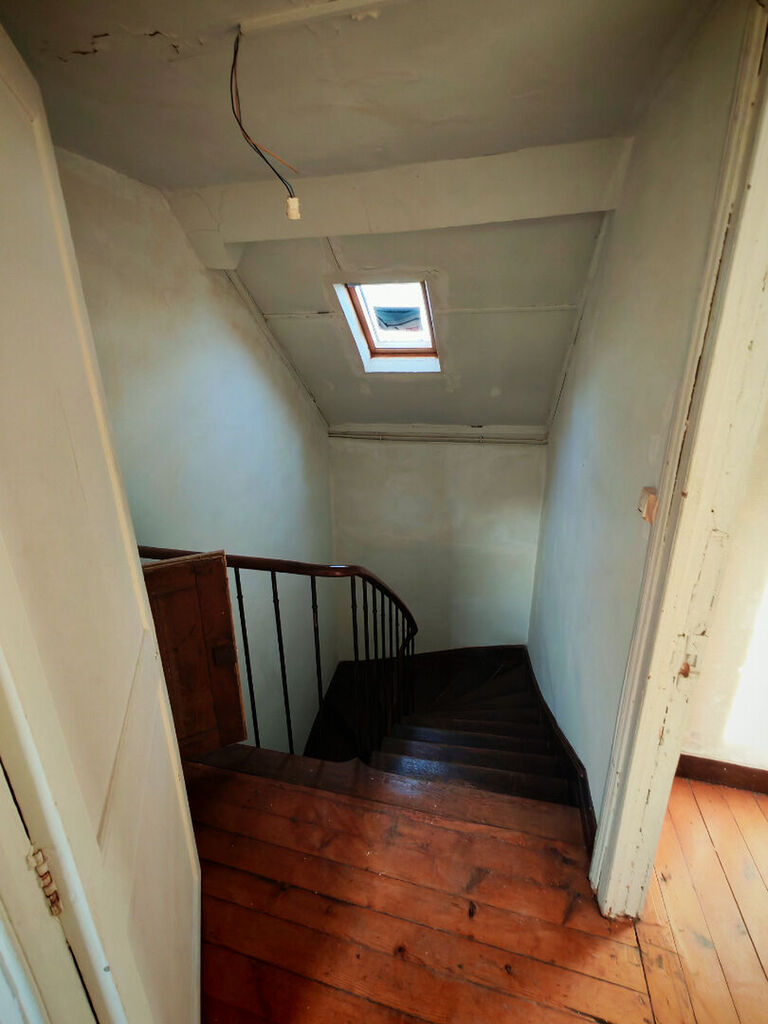 À vendre maison mitoyenne de 140 m² située à Elbeuf