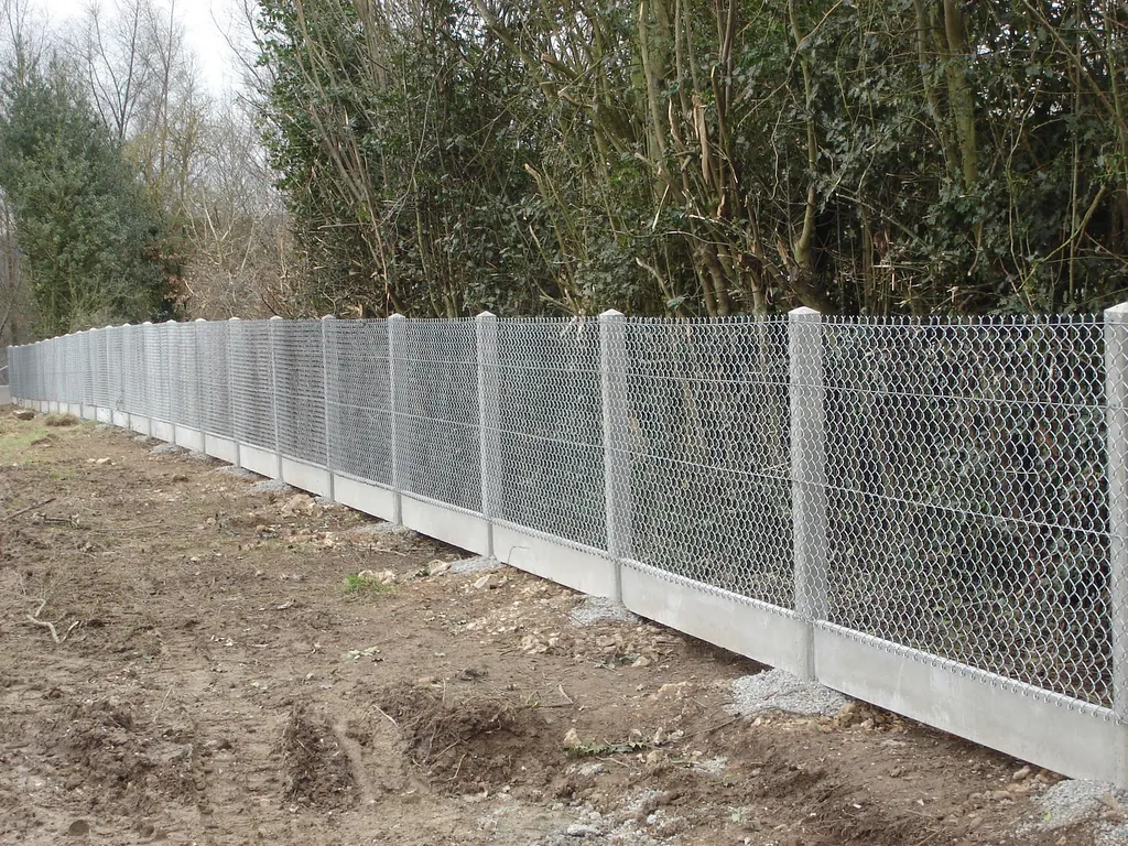 Installation de Clôture grillagée simple torsion pour professionnelle, Panneaux soudés et Clôtures de délimitation à Octeville-sur-Mer en Seine-Maritime 76 et ses Alentours