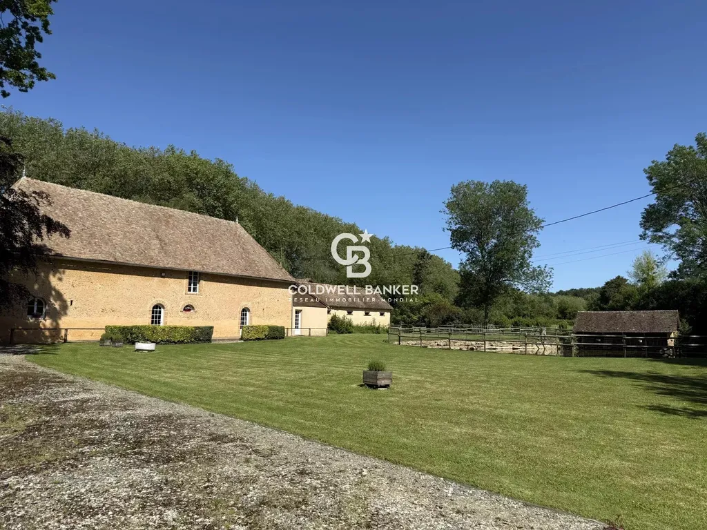 domaine de charme à vendre avec parc, bois et multiples possibilités d’aménagement en Sarthe