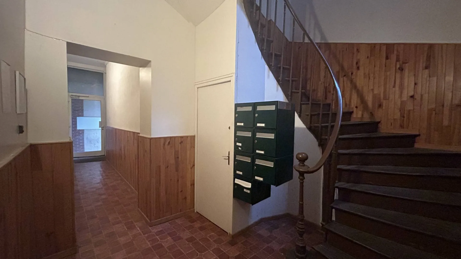 Appartement de type T2 vue port de 44,36m² à rénover, situé proche du centre-ville de Dieppe, 76