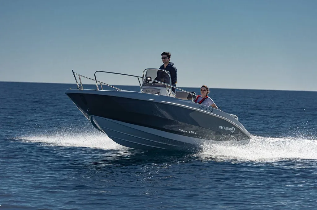 idea 53 coque open neuve à vendre à La Martinique