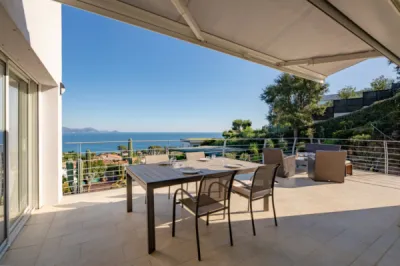 Maison 7 pièce(s) 5 chambre(s) 261.17 m² Les Issambres (83380)