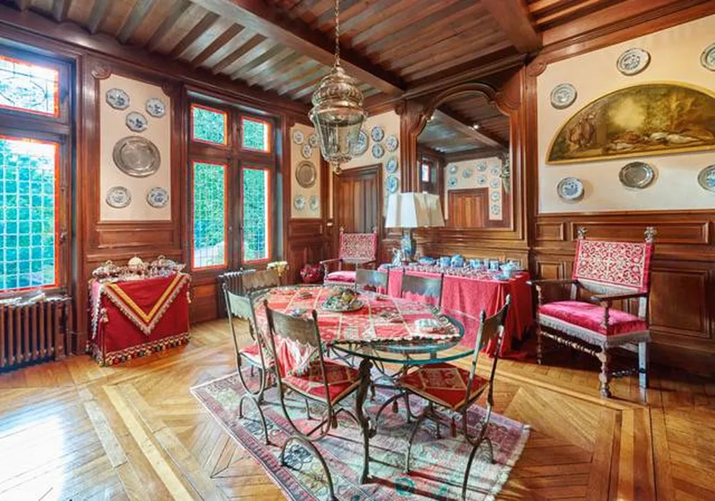 A vendre maison de charme du 19ème en centre ville de Montmorency 95160