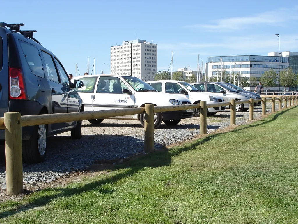 Installation de Clôture de Jardin en Bois Traité, Panneaux et Portillons pour Propriétés Résidentielles à Rouen en Seine-Maritime 76