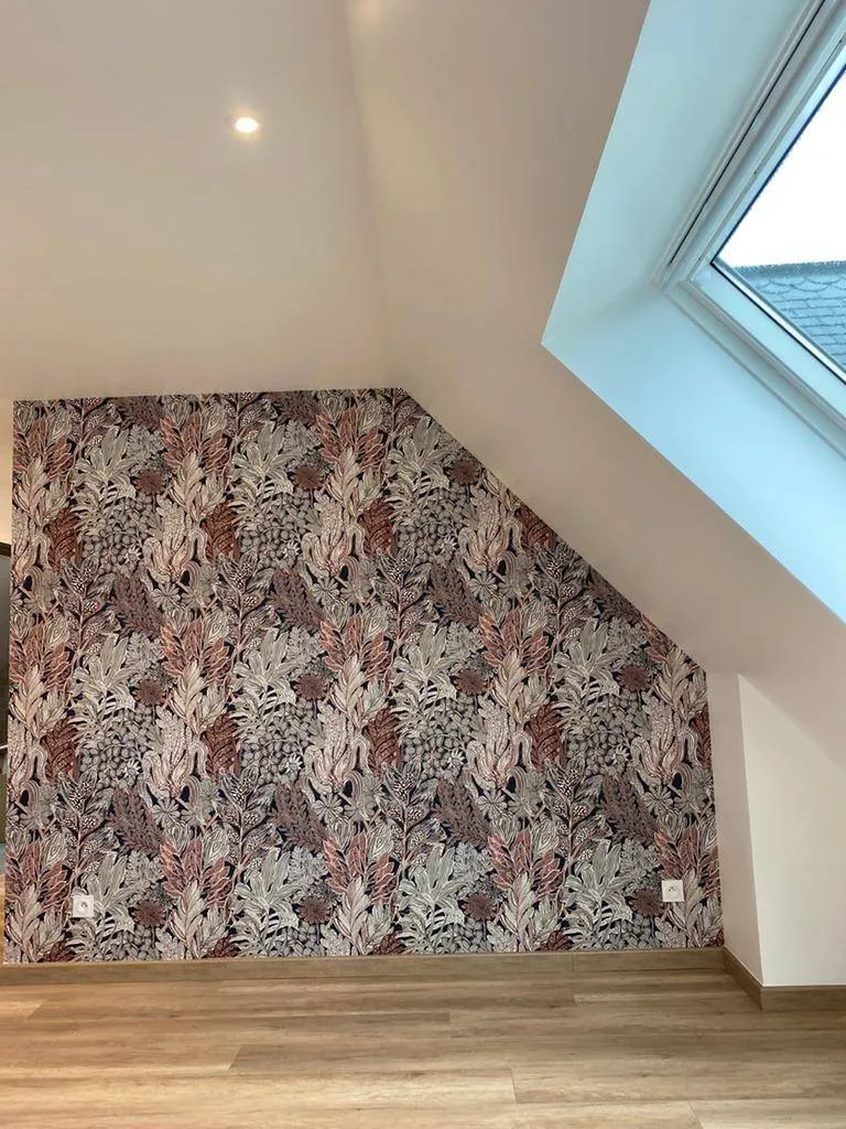 Trouver un peintre professionnel pour peinture couleur et pose de papier peint sur Le Grand-Quevilly près de Rouen
