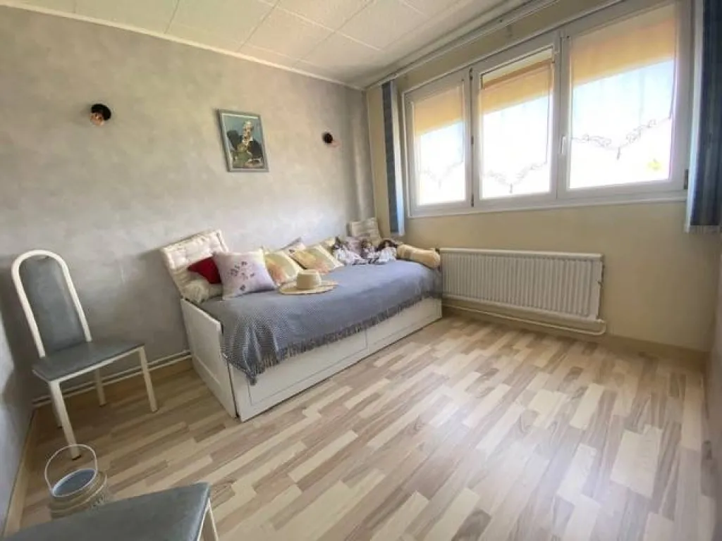 A acheter, superbe maison familiale de 130m² env., 6 chambres avec sous sol et grand jardin sur la commune de TOURVILLE LA RIVIÈRE 76410