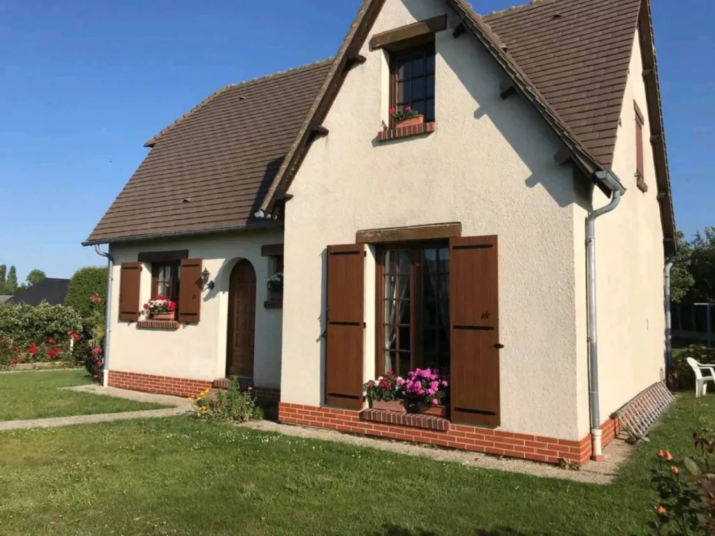 Réalisation et pose de volets battants isolants en fibre résine sans entretien sur Lanquetot (76) - Normandie