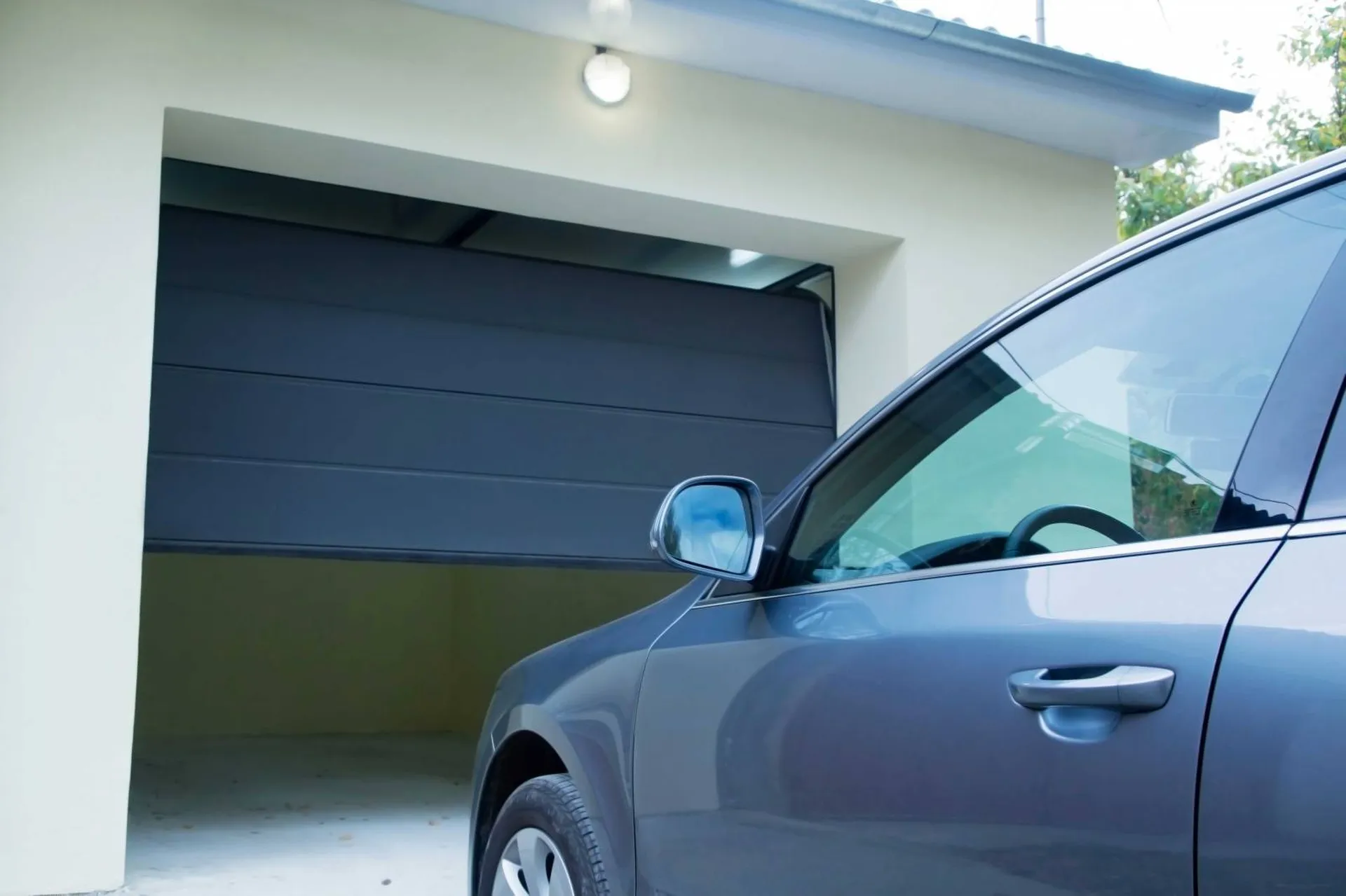 Came Automatisations Services septèmes poseur de volet de garage somfy rognac