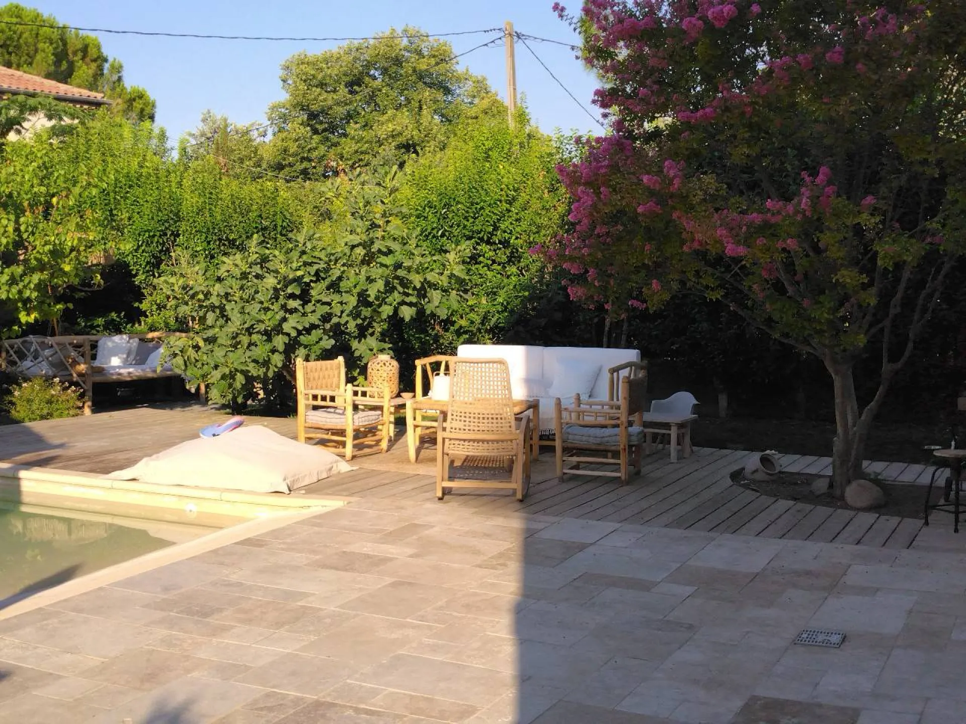 Rénovation de jardin avec terrain de pétanque Aix en Provence