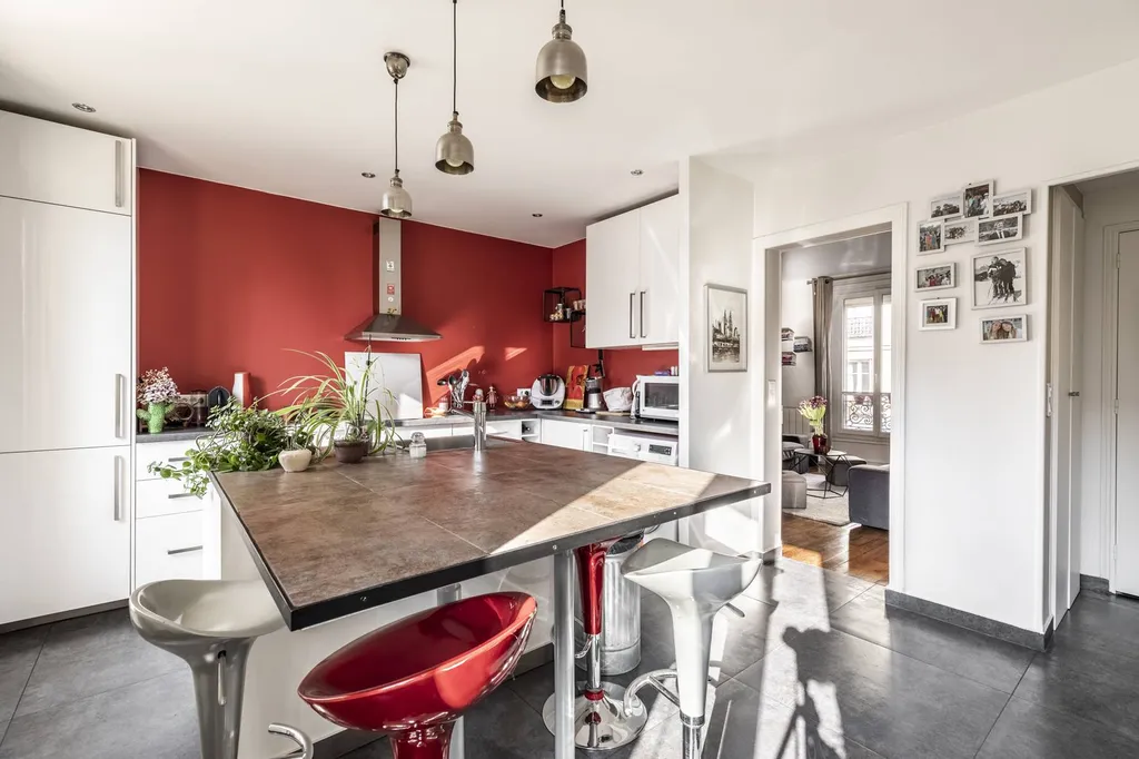 Acheter un 2 pièces avec cuisine amenagée et ilot central à Levallois 92300