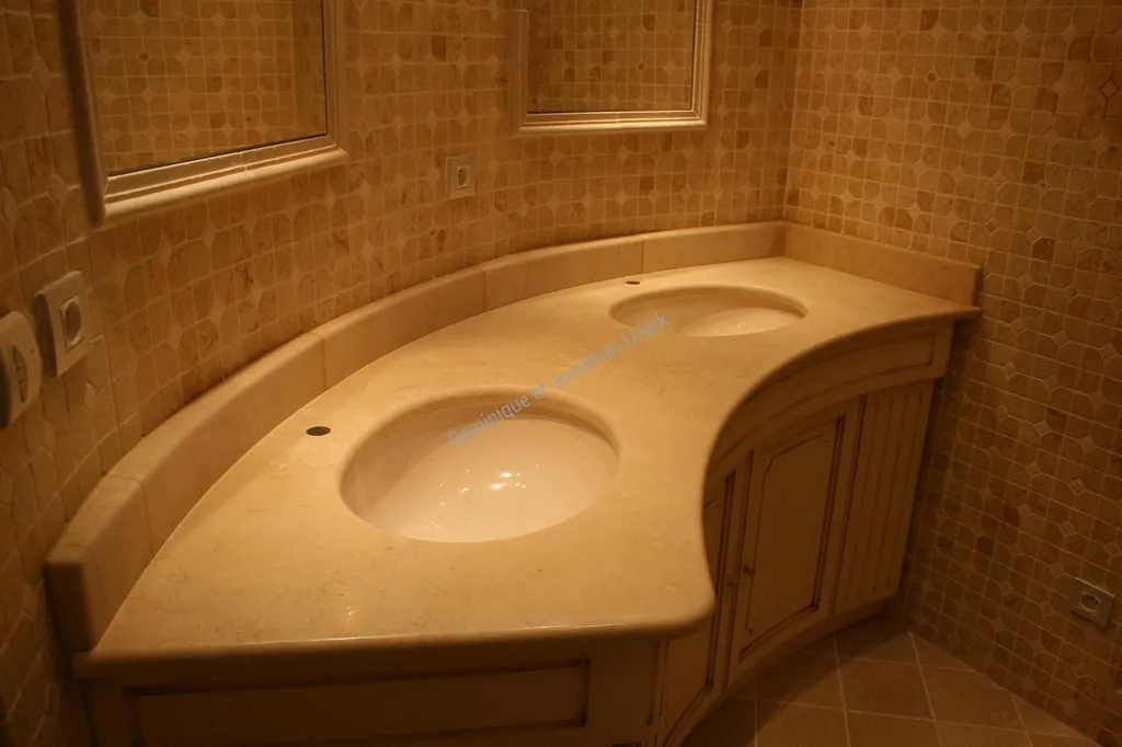 Dessus de meuble en marbre