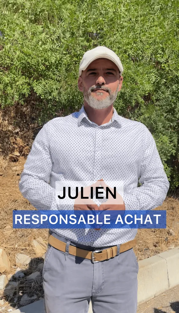 Julien, responsable des achats 