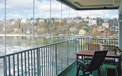 Faire réaliser une fermeture de balcon par un artisan menuisier à Lyon