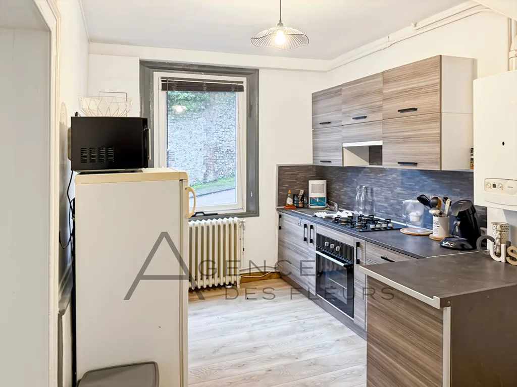 A vendre, jolie maison de 73 m² sur un terrain de 207 m² située à Elbeuf 76500