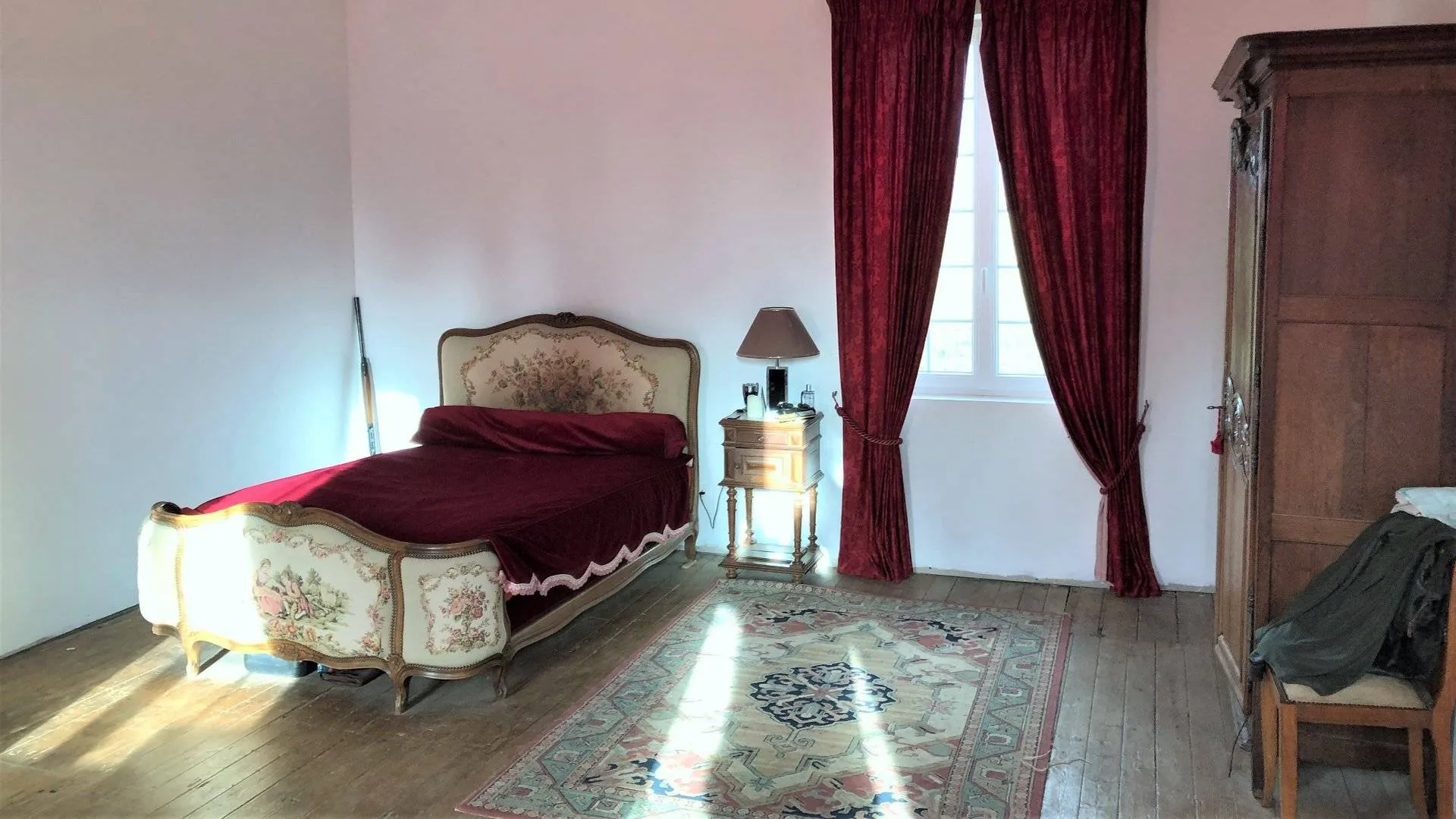 Propriété de charme 190m² dans le Pays de Bray, 6 pièces, 2 chambres, combles aménageables, sur 6000m² arborés avec plan d’eau, dépendances 150m² et hangar 700m², Haudricourt 76340.