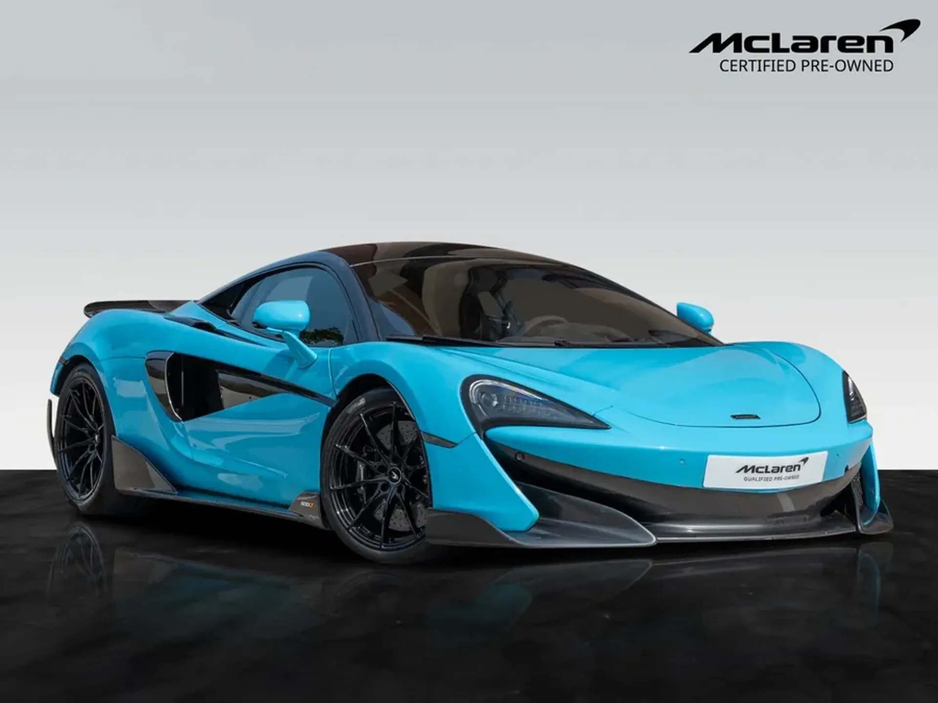 McLaren 600LT vue avant supercar bleu McLaren Bordeaux