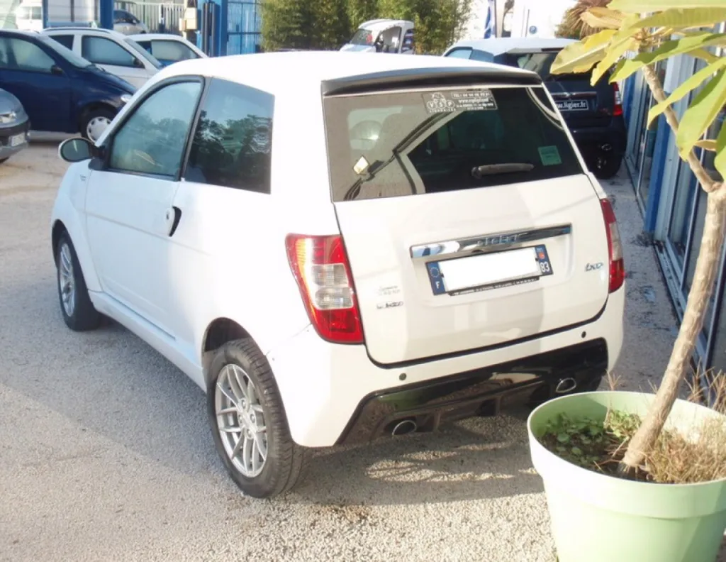 VENTE VOITURE SANS PERMIS OCCASION LIGIER IXO TITANE DCI PRES DE TOULON 83