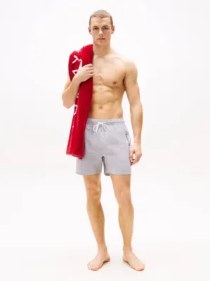 Short de Bain Tommy Hilfiger Rayé bleu et blanc à Dieppe : Style Nautique Premium en Seine-Maritime