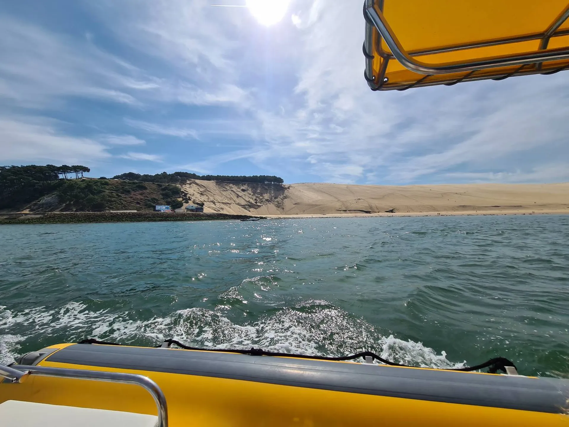 En vacances à Arcachon ? C'est l'occasion de faire une balade en bateau sur le Bassin d'Arcachon !