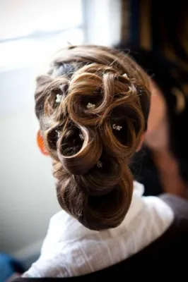 Bridal hairstyle in Paris 