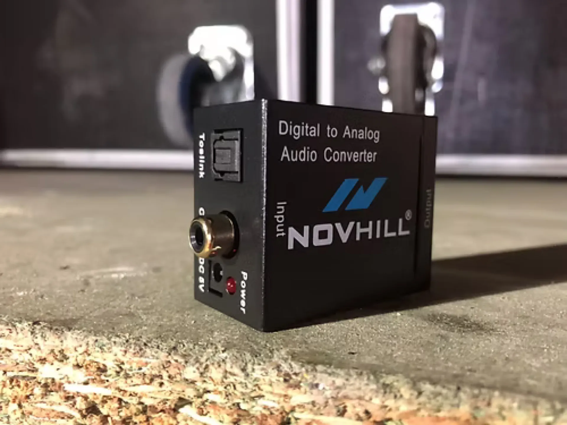 CONVERTISSEUR AUDIO NUMERIQUE OPTIQUE-COAX