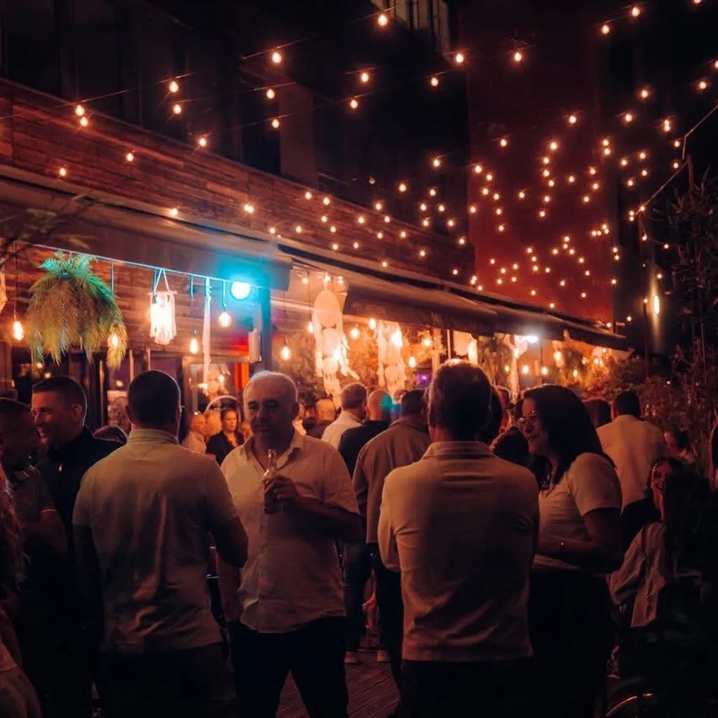 Restaurant en terrasse à Saint-Priest, profitez d’une terrasse privée et cosy au cœur du Parc Technologique de Lyon 