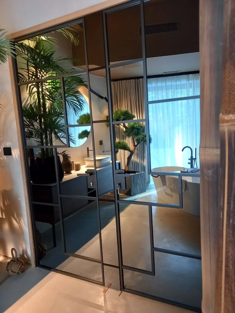 habillage d'un mur en miroir à lyon