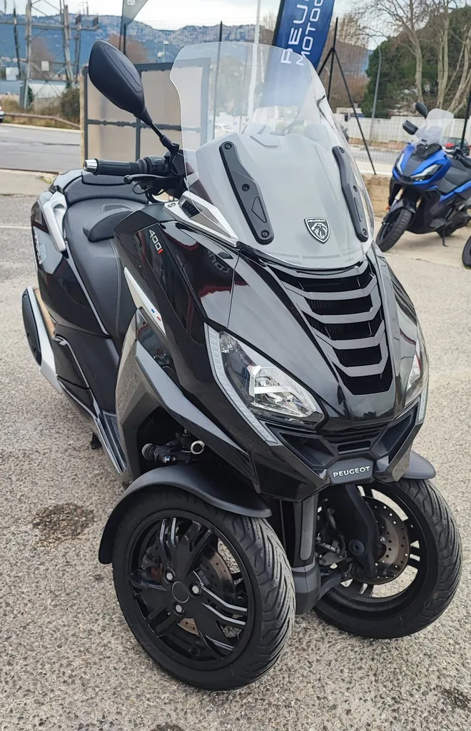 PEUGEOT METROPOLIS 400 active DU 07/2022 AVEC 23400 KM.