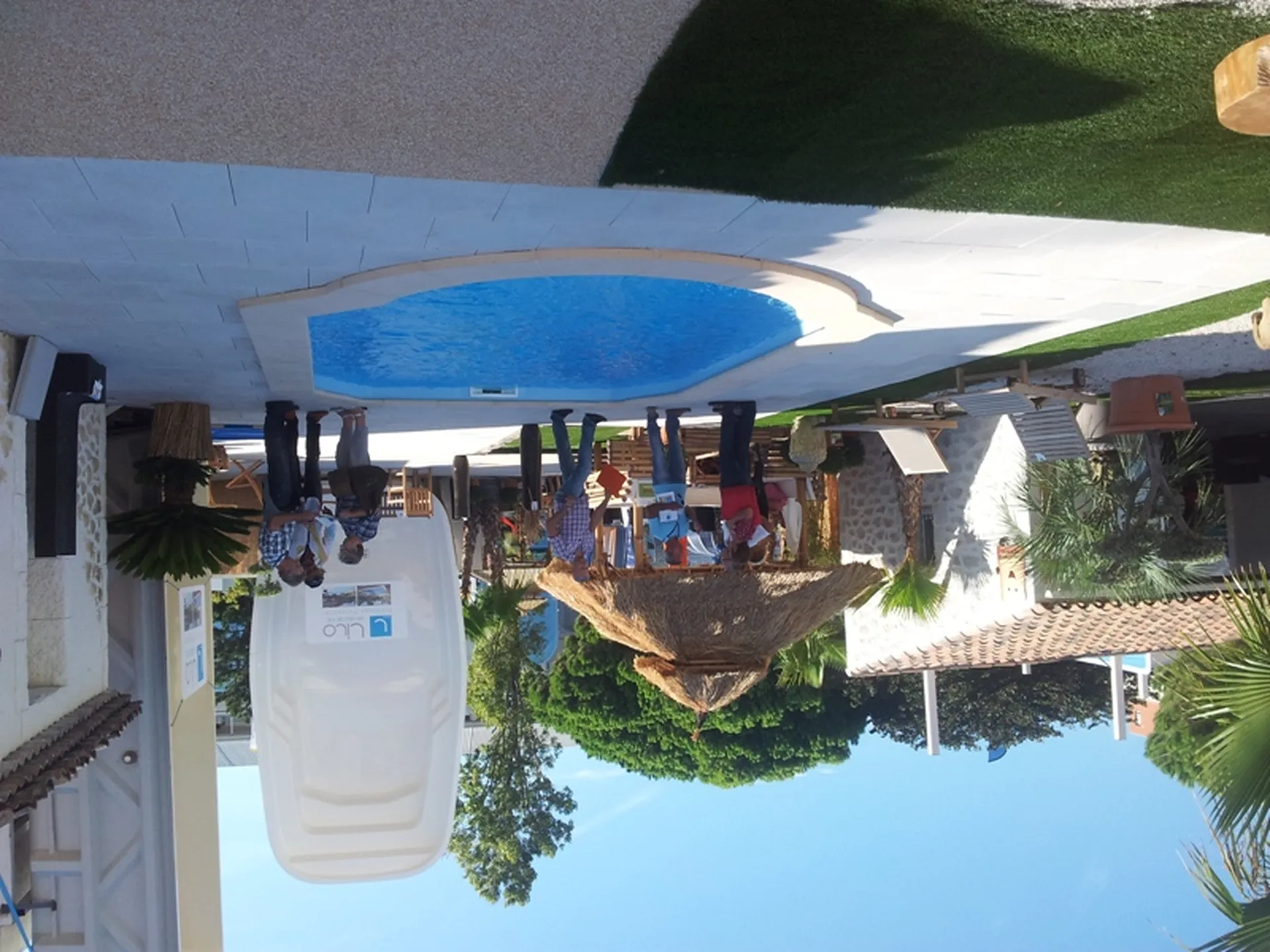 Piscine fond plat modèle Grenadine