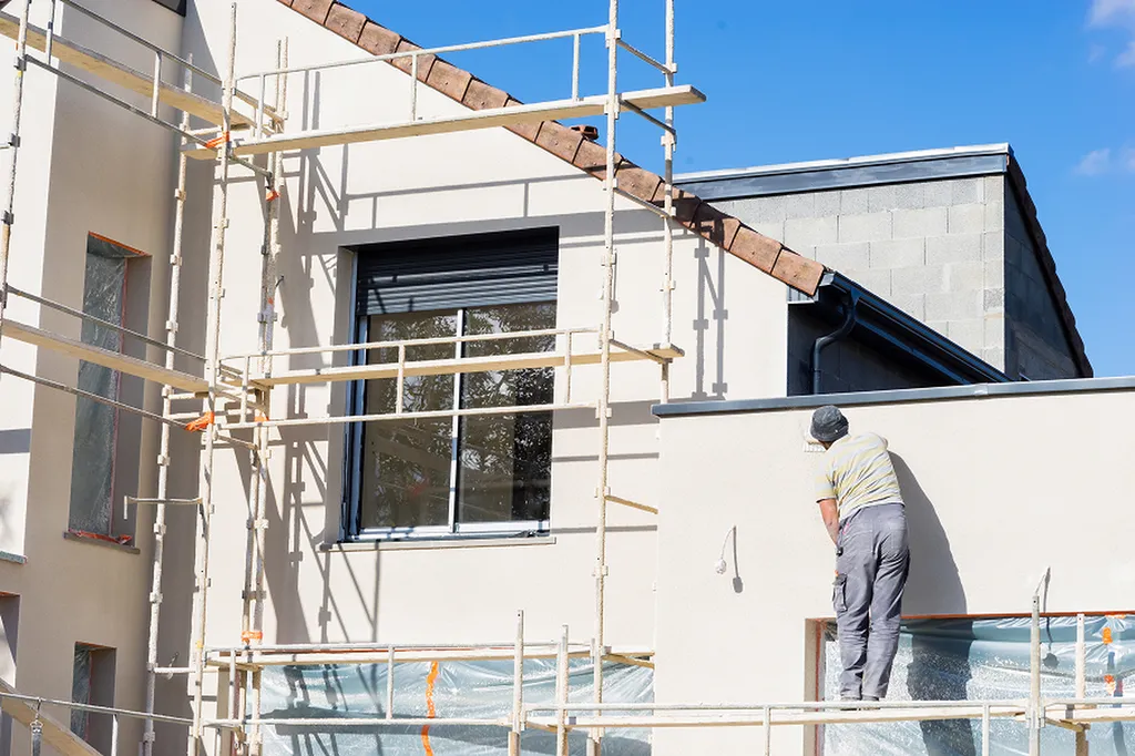 Faire appel à notre entreprise de peinture bâtiment avec garantie décennale en région
