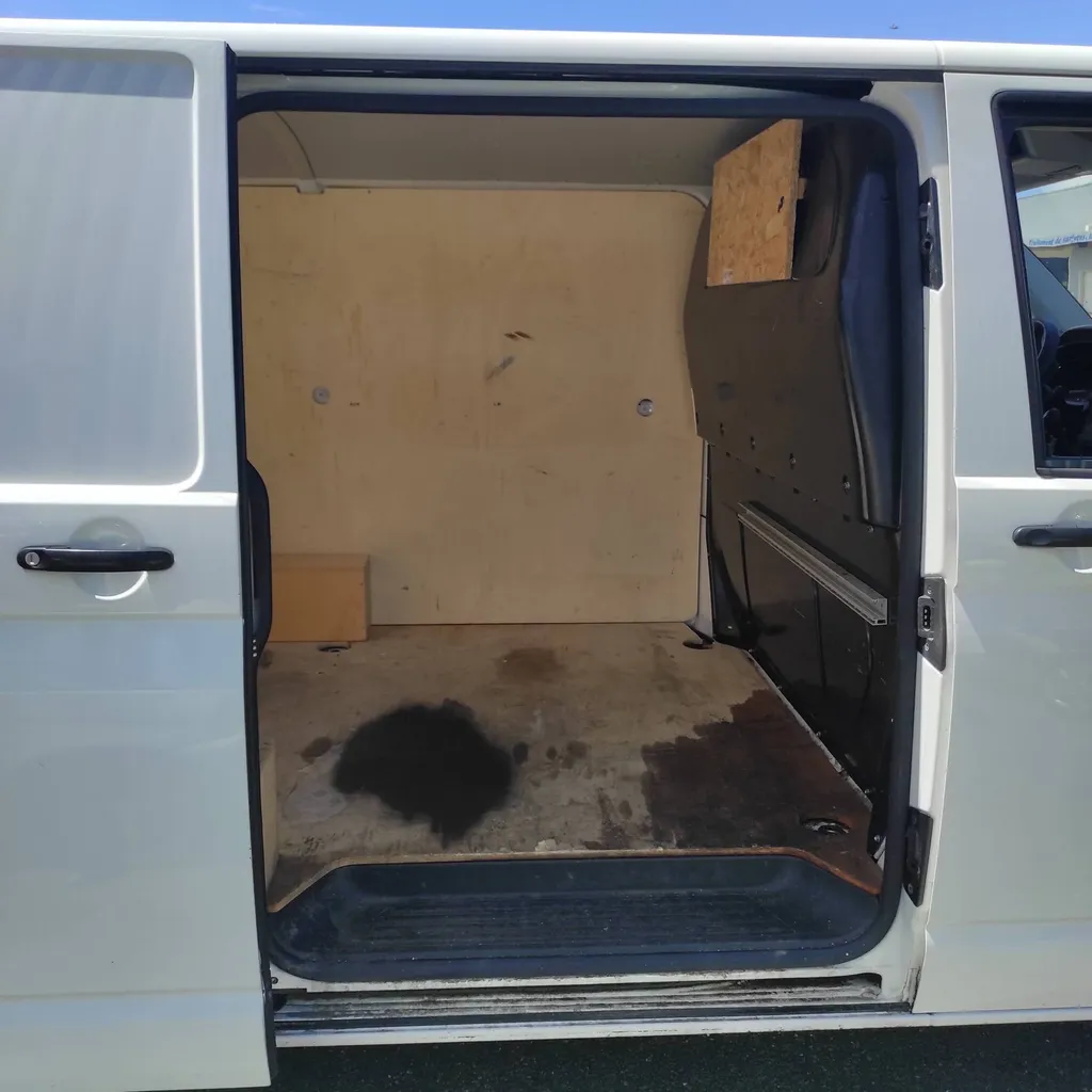Volkswagen Transporter T6 L2H1 2.0 TDI 150 Business Line d'occasion à Bordeaux