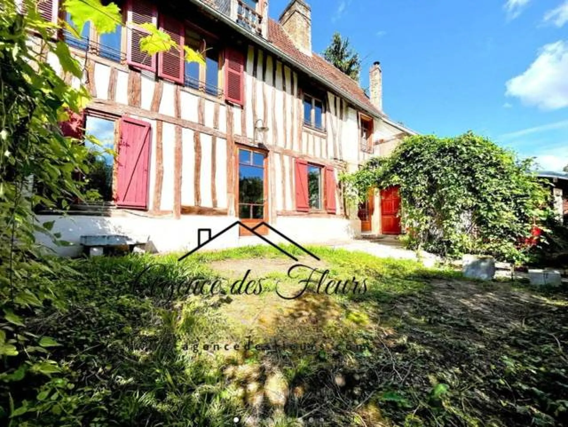 A vendre maison normande de 154 m² édifiée sur 1400 m² de terrain sur la commune de ORIVAL