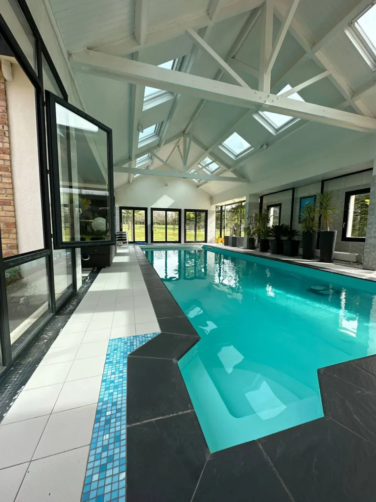 Magnifique manoir contemporain à saisir 620 m² habitable, 3 hectares de terrain sur la commune de ANNEVILLE AMBOURVILLE 76480