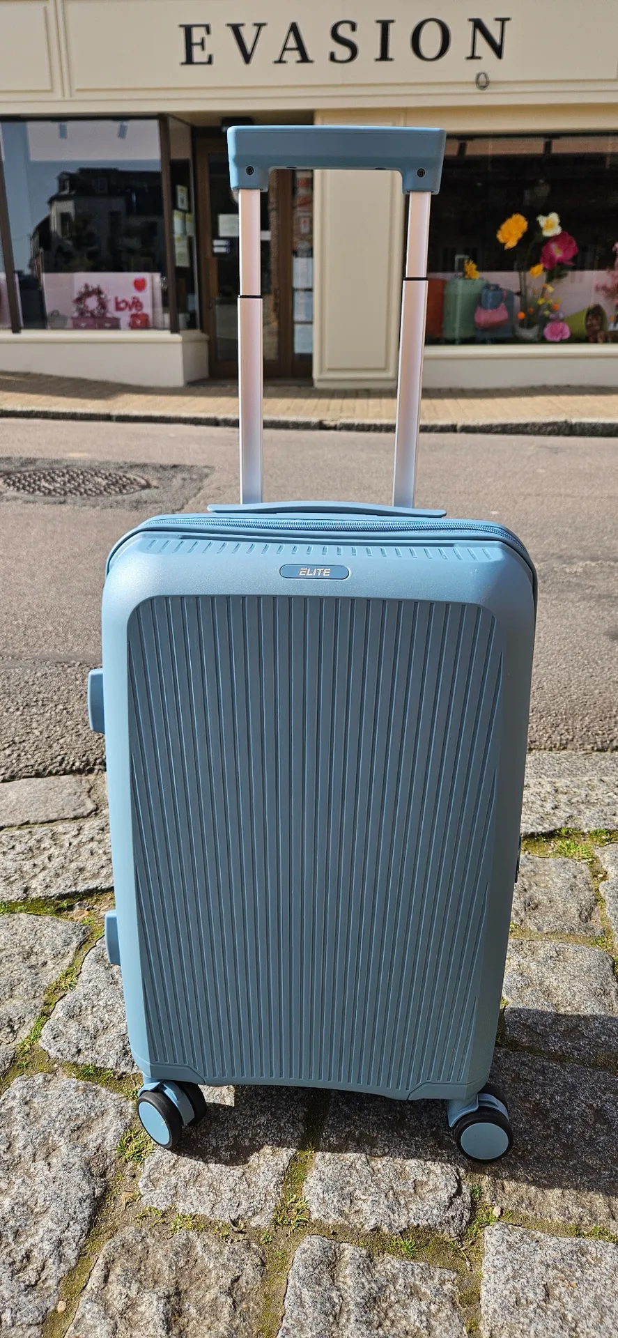 Valise cabine ELITE disponible chez Evasion à Eu