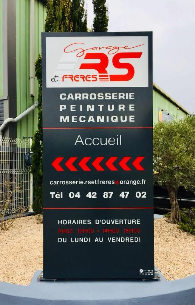 Totem signalétique