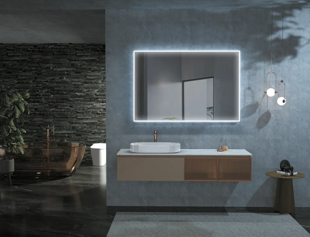 À Rouen, le miroir CALIFORNIA sublime les salles de bain contemporaines.