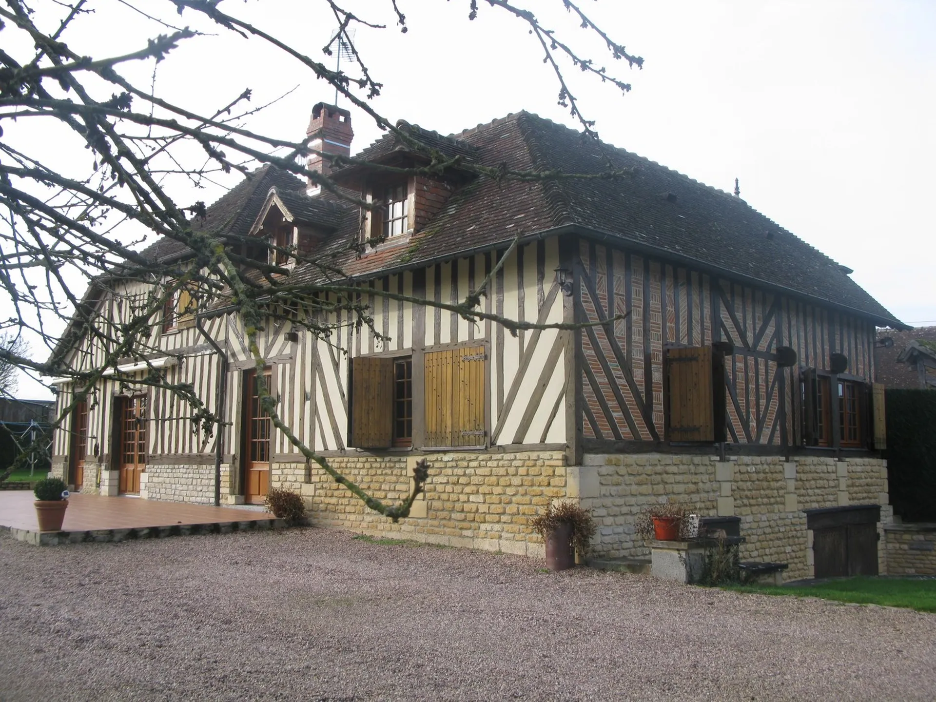 MAISON NORMANDE PROCHE LIVAROT PAYS-D'AUGE