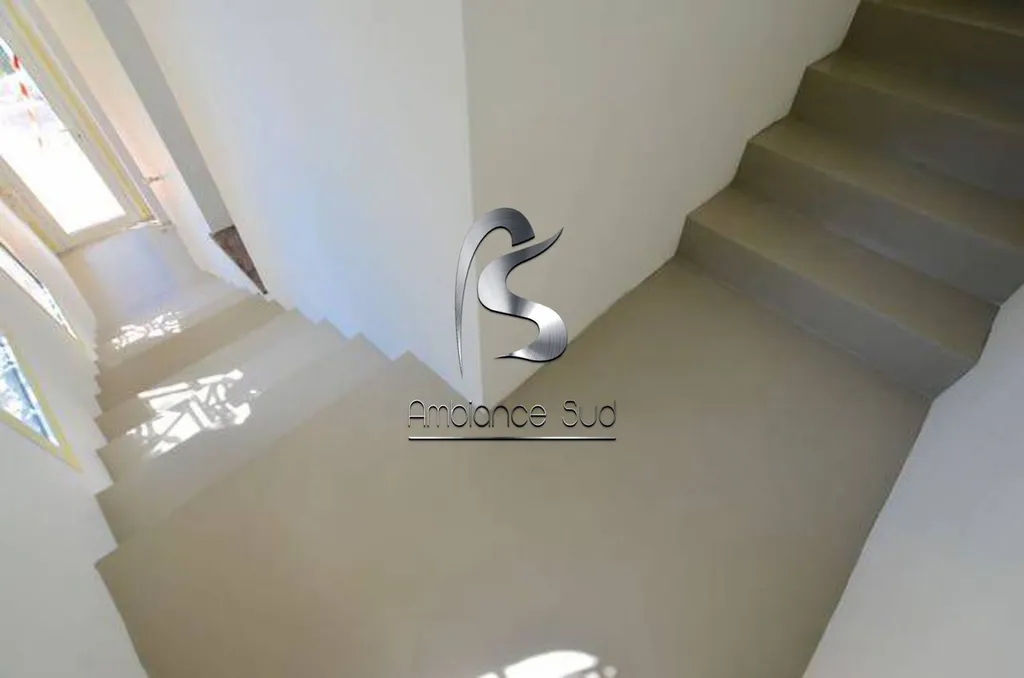 ESCALIER EN BETON CIRE TALOCHE