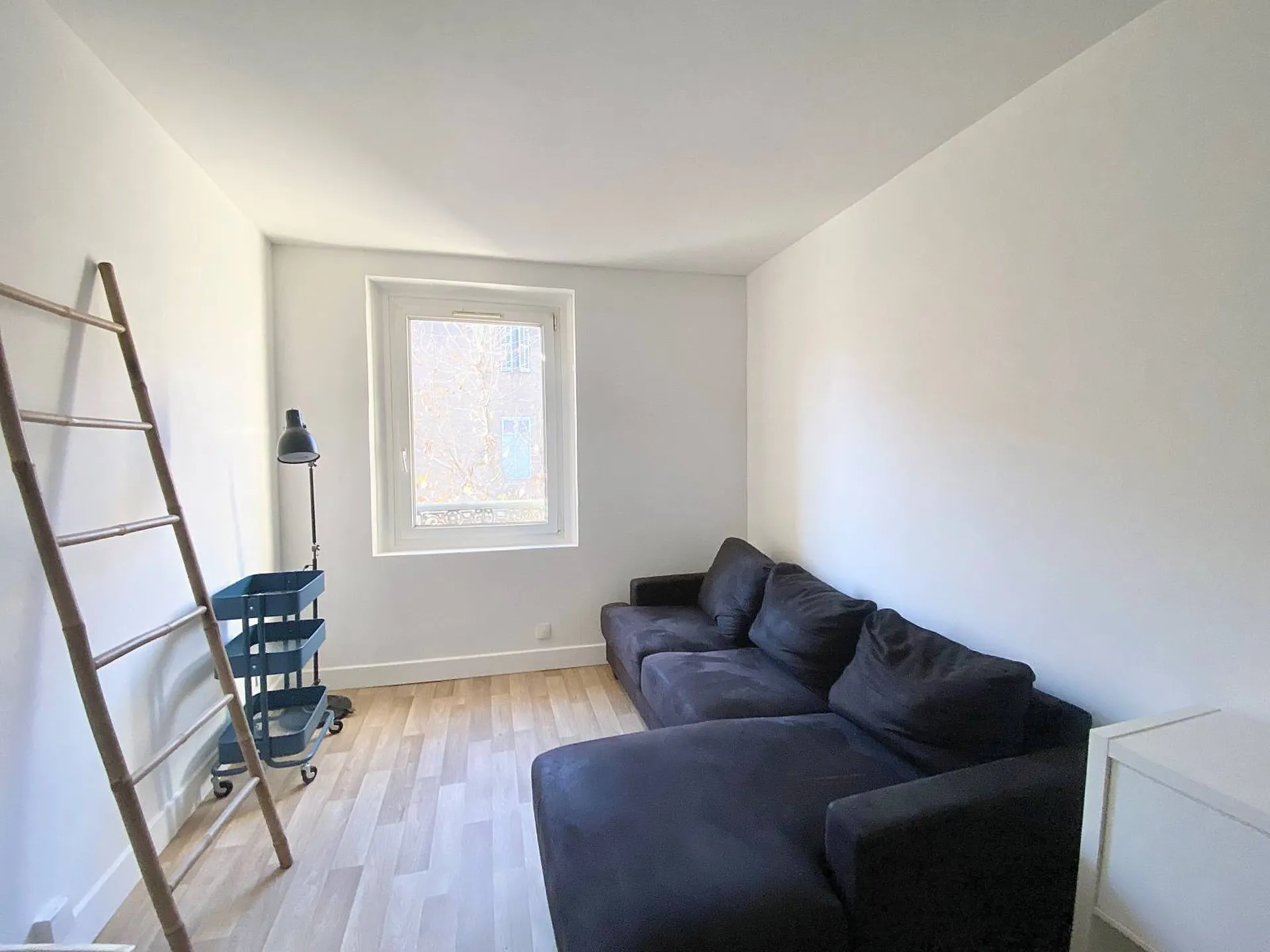 Vente T2 loué Aubagne