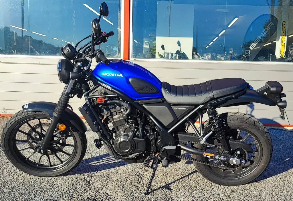 HONDA CL 500 du 03/2024 avec 900 KM