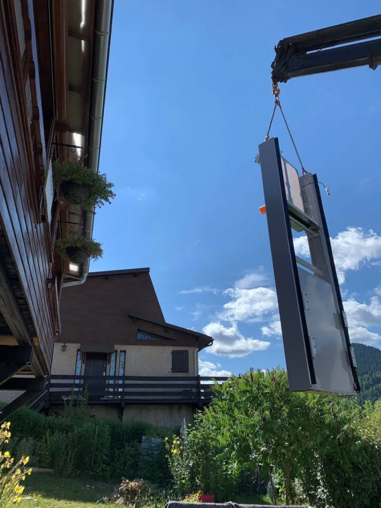 Réalisation d'une plateforme verticale Strategos près de Gap région PACA