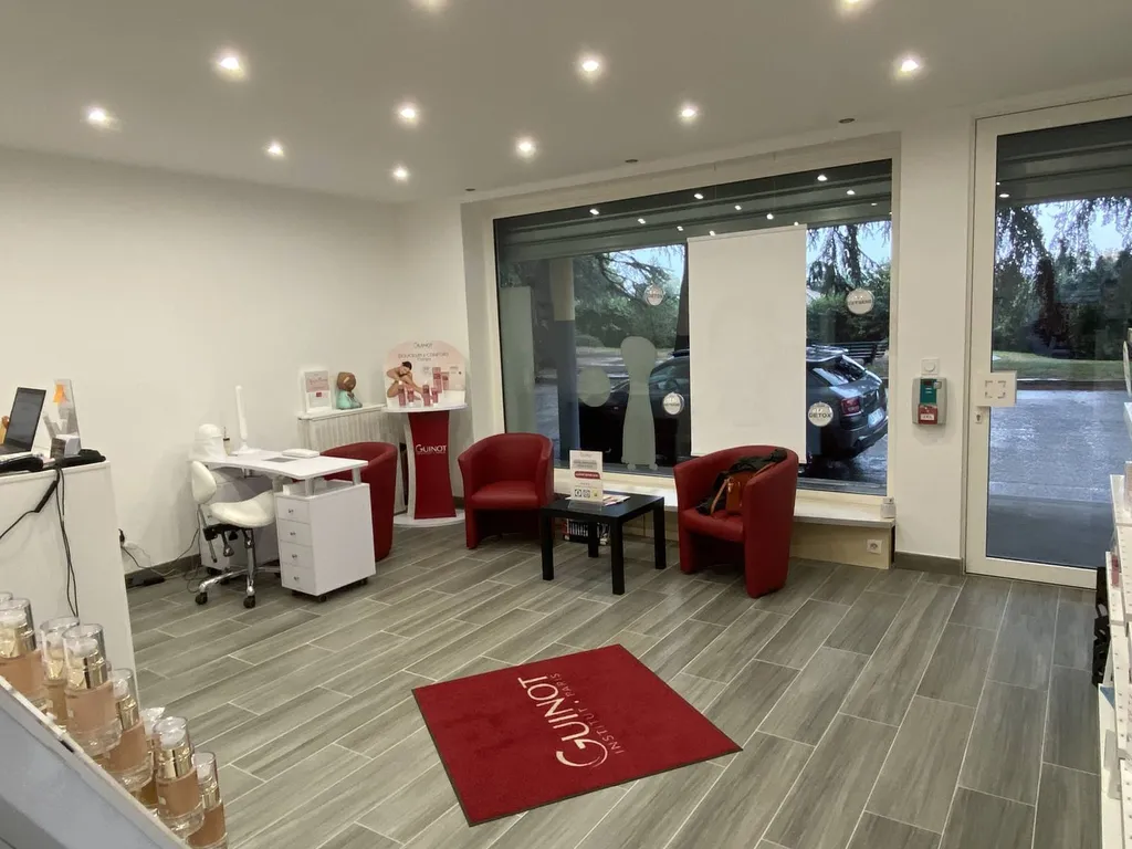 Rénovation complète du salon esthètique GUINOT, Rillieux la Pape