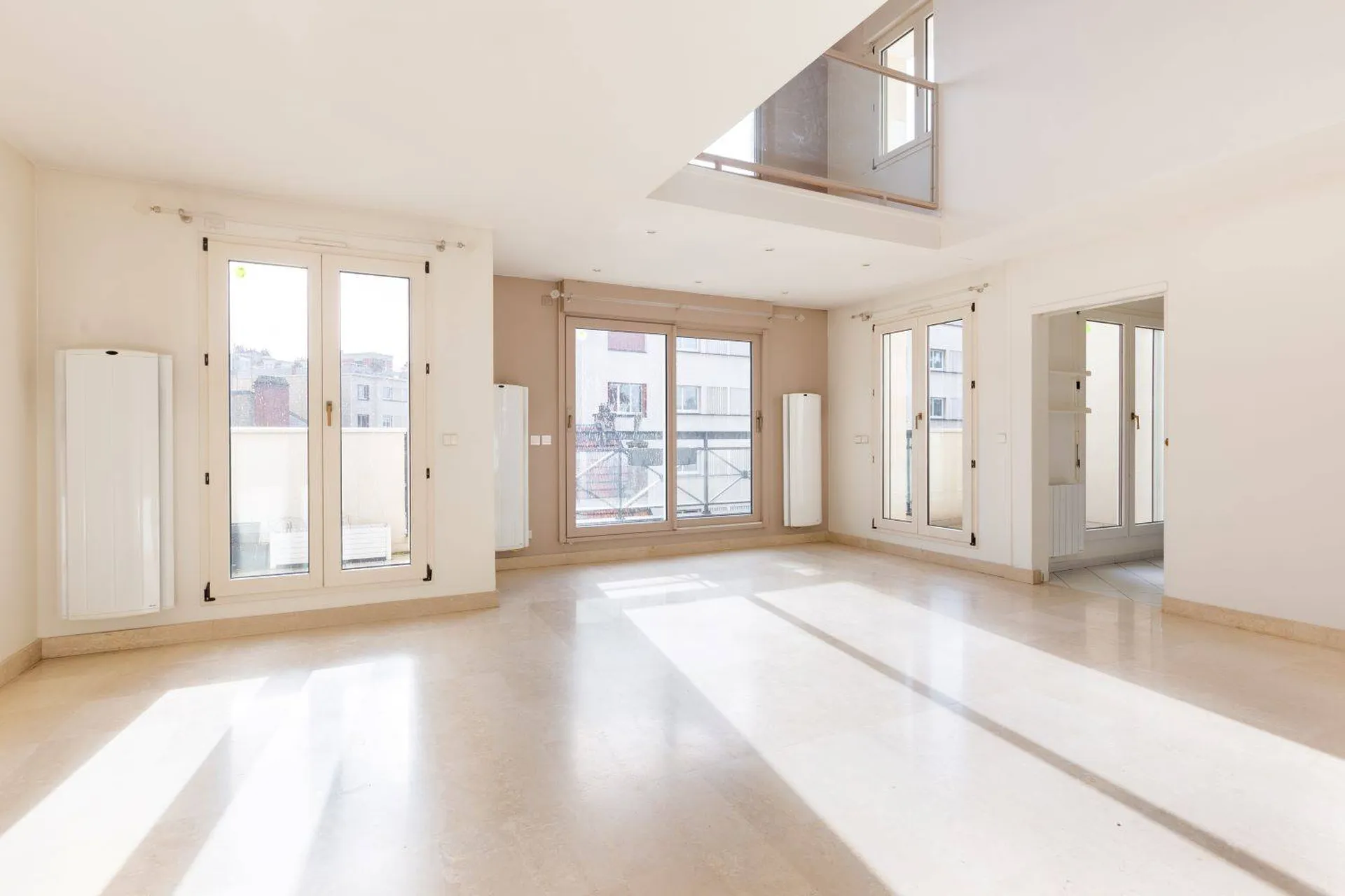 A vendre appartement en dernier étage quartier des vallées La garenne Colombes 92250