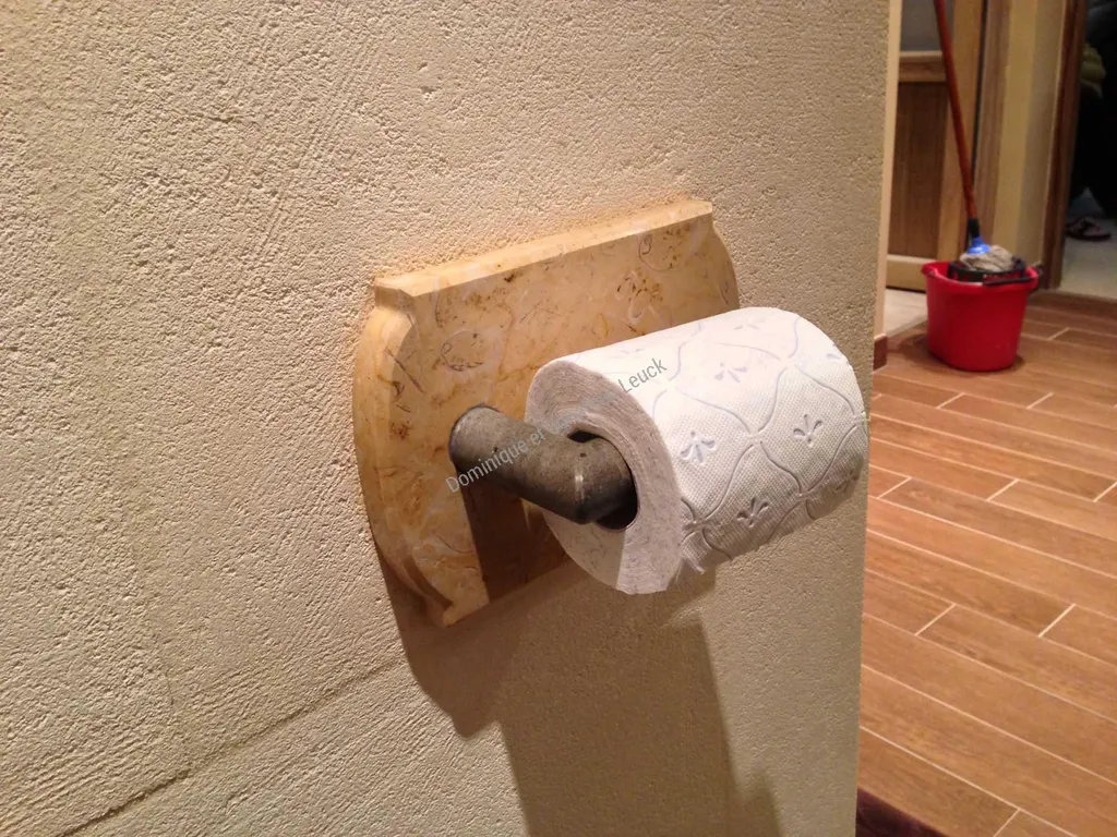 Création unique d'un dérouleur papier