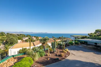 Maison 7 pièce(s) 5 chambre(s) 261.17 m² Les Issambres (83380)