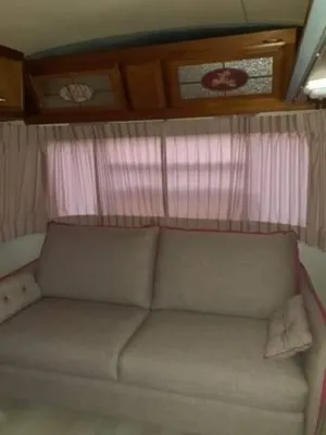 Refaire ses rideaux dans son camping-car par un artisant sur Libourne